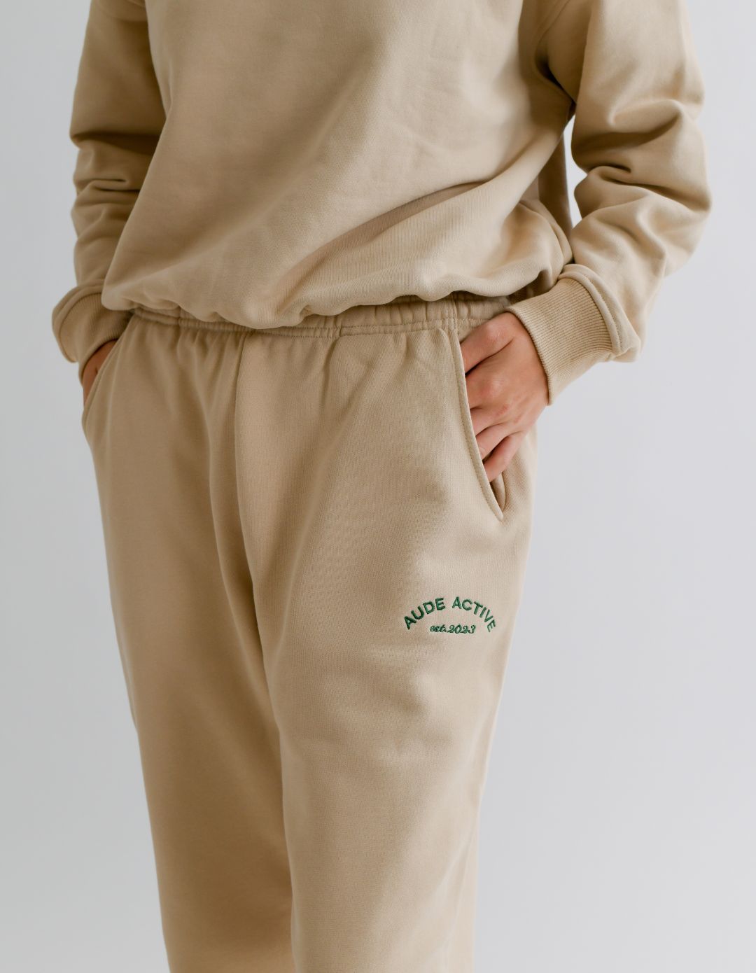 CREAM OVERSIZED JOGGERS